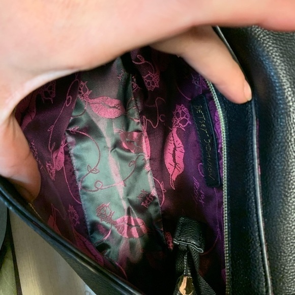 Betsey Johnson floral bow crossbody - Picture 9 of 10